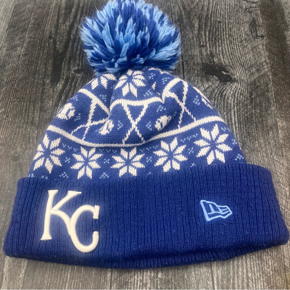 Kansas City Royals New Era Beanie Knit Stocking Hat With Pom Snowflakes Baseball